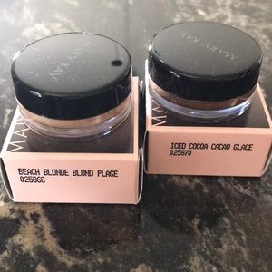 New in Box Mary Kay Cream Eye Color set of two.